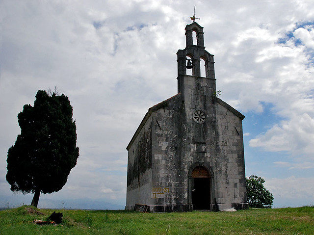 Manastir Vranjina, svetinja na Skadarskom jezeru