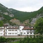 Manastir Dobrun, izvor čist kao suza