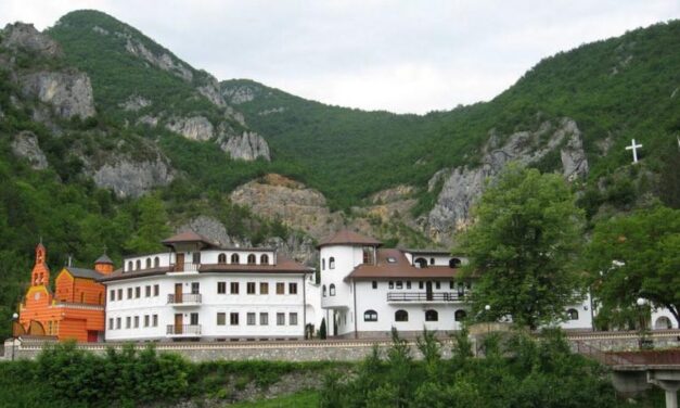 Manastir Dobrun, Višegrad, izvor čist kao suza